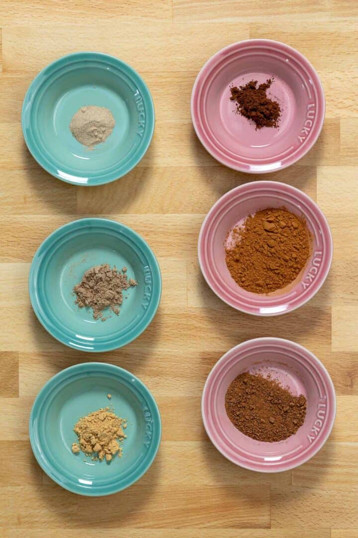 Speculaas spice mix components for making kruidnoten